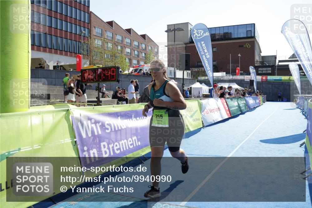 09.08.2026 - GEWOBA Citytriathlon Bremen Yannick Fuchs http://msf.ph/oto/9940990 09.08.2026 15:44:12 Ziel 255, 445, 469, 512 meine-sportfotos.de