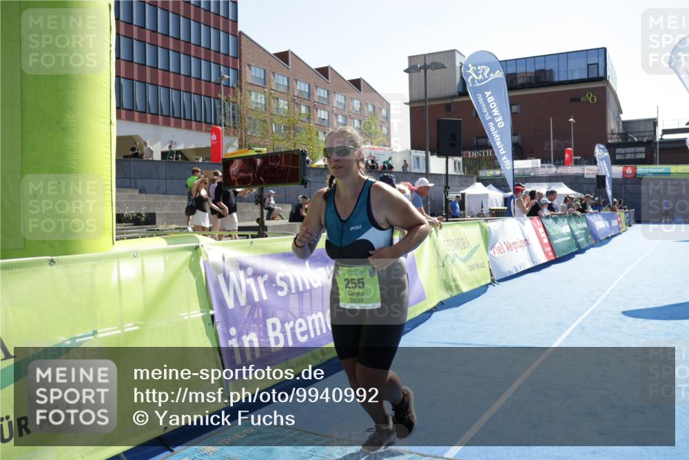 09.08.2026 - GEWOBA Citytriathlon Bremen Yannick Fuchs http://msf.ph/oto/9940992 09.08.2026 15:44:12 Ziel 255, 445, 469, 512 meine-sportfotos.de
