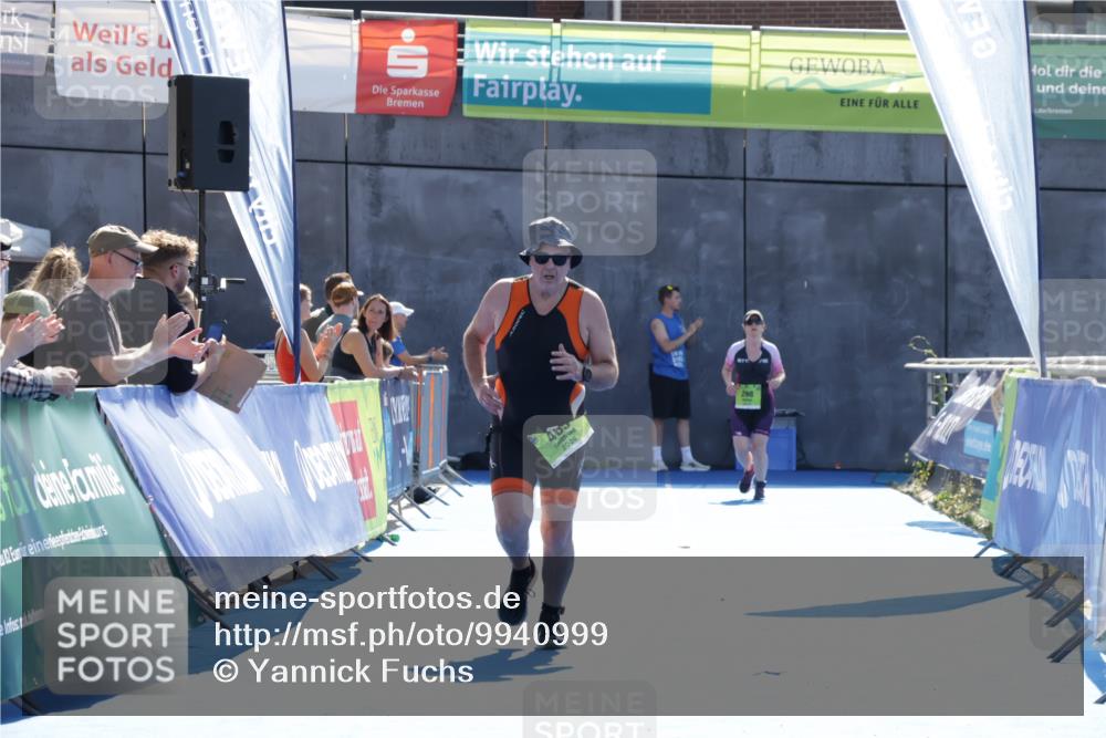 09.08.2026 - GEWOBA Citytriathlon Bremen Yannick Fuchs http://msf.ph/oto/9940999 09.08.2026 15:44:30 Ziel  meine-sportfotos.de
