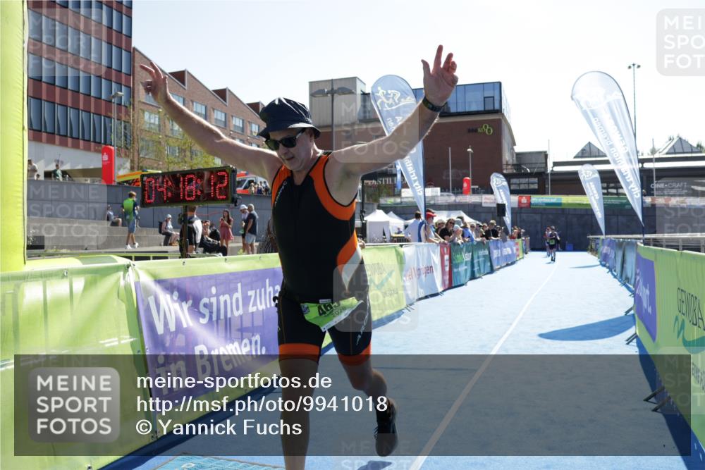 09.08.2026 - GEWOBA Citytriathlon Bremen Yannick Fuchs http://msf.ph/oto/9941018 09.08.2026 15:44:35 Ziel 465 meine-sportfotos.de