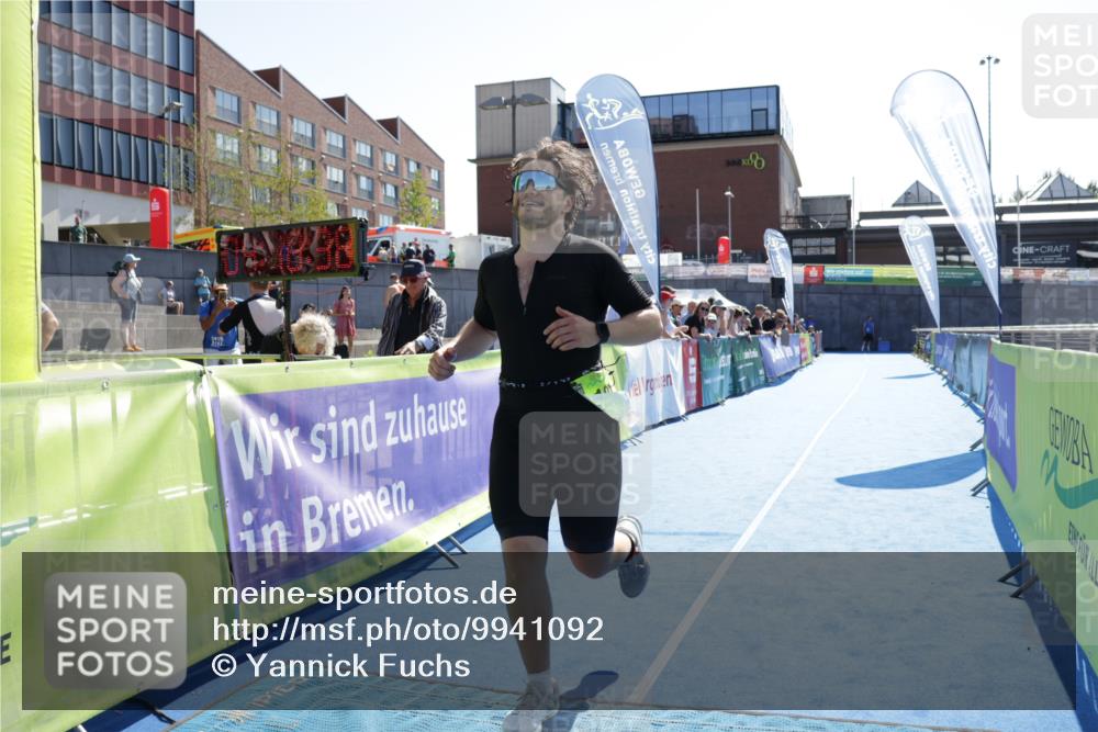 09.08.2026 - GEWOBA Citytriathlon Bremen Yannick Fuchs http://msf.ph/oto/9941092 09.08.2026 15:45:01 Ziel 101, 491 meine-sportfotos.de