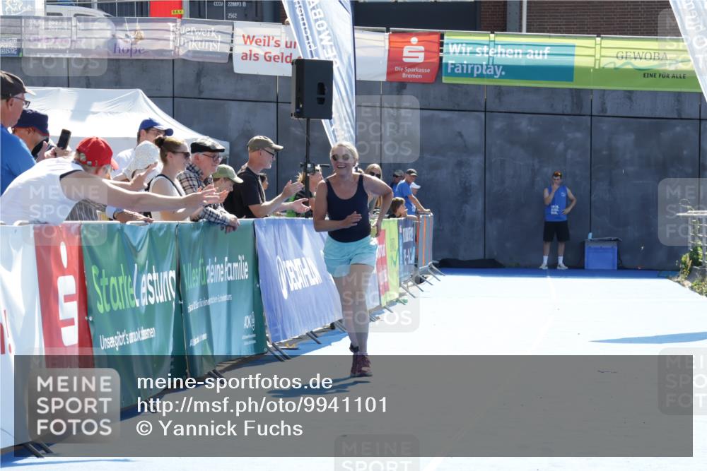 09.08.2026 - GEWOBA Citytriathlon Bremen Yannick Fuchs http://msf.ph/oto/9941101 09.08.2026 15:45:47 Ziel  meine-sportfotos.de