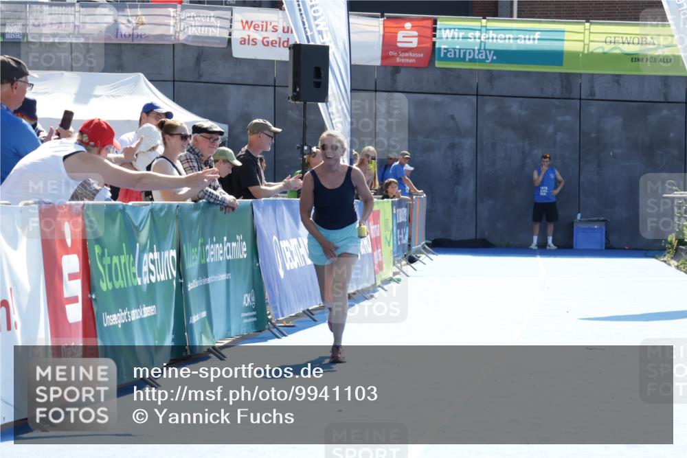 09.08.2026 - GEWOBA Citytriathlon Bremen Yannick Fuchs http://msf.ph/oto/9941103 09.08.2026 15:45:47 Ziel  meine-sportfotos.de