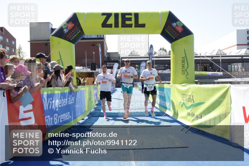 09.08.2026 - GEWOBA Citytriathlon Bremen Yannick Fuchs http://msf.ph/oto/9941122 09.08.2026 13:51:53 Ziel 1128 meine-sportfotos.de