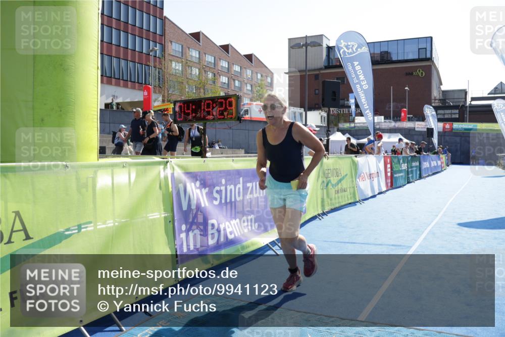 09.08.2026 - GEWOBA Citytriathlon Bremen Yannick Fuchs http://msf.ph/oto/9941123 09.08.2026 15:45:52 Ziel 518 meine-sportfotos.de
