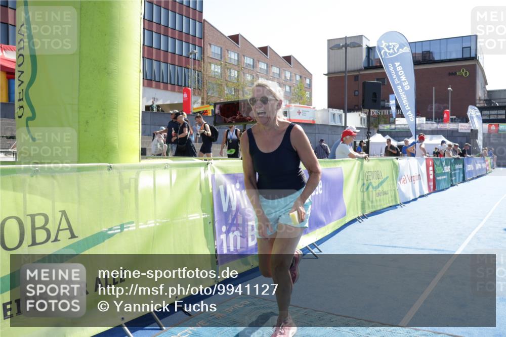 09.08.2026 - GEWOBA Citytriathlon Bremen Yannick Fuchs http://msf.ph/oto/9941127 09.08.2026 15:45:53 Ziel 518 meine-sportfotos.de