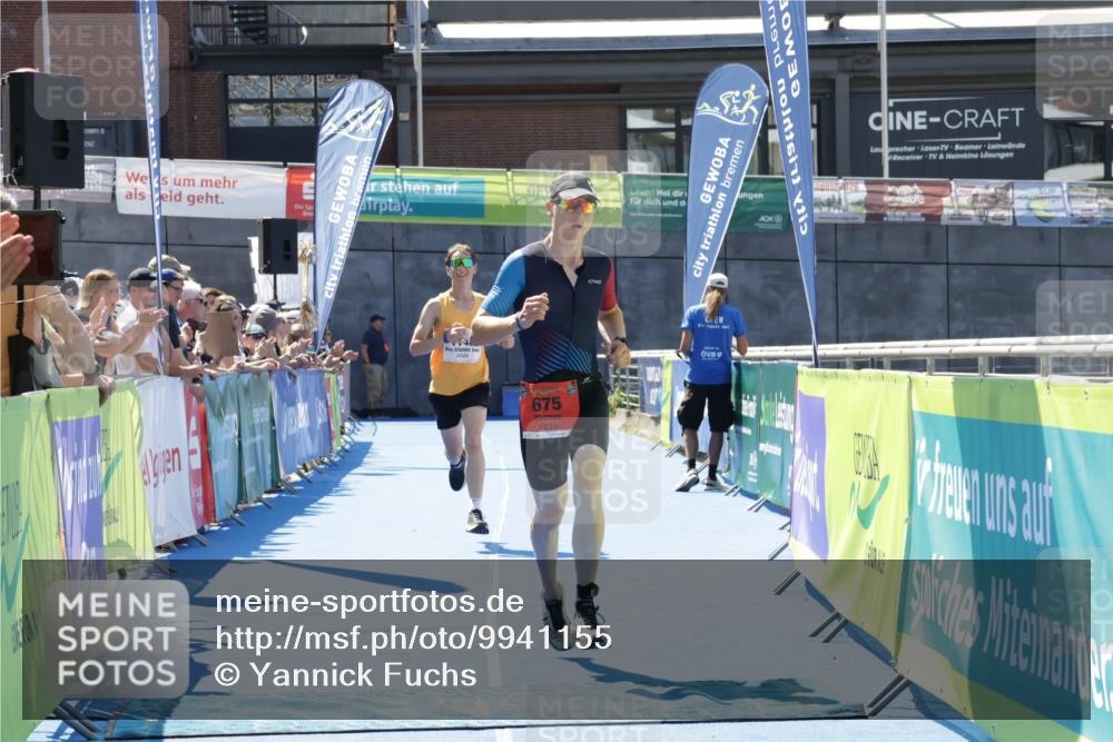 09.08.2026 - GEWOBA Citytriathlon Bremen Yannick Fuchs http://msf.ph/oto/9941155 09.08.2026 13:52:03 Ziel 572, 675, 1148 meine-sportfotos.de