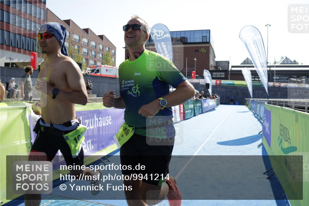 09.08.2026 - GEWOBA Citytriathlon Bremen Yannick Fuchs http://msf.ph/oto/9941214 09.08.2026 15:47:55 Ziel 104, 406, 447 meine-sportfotos.de