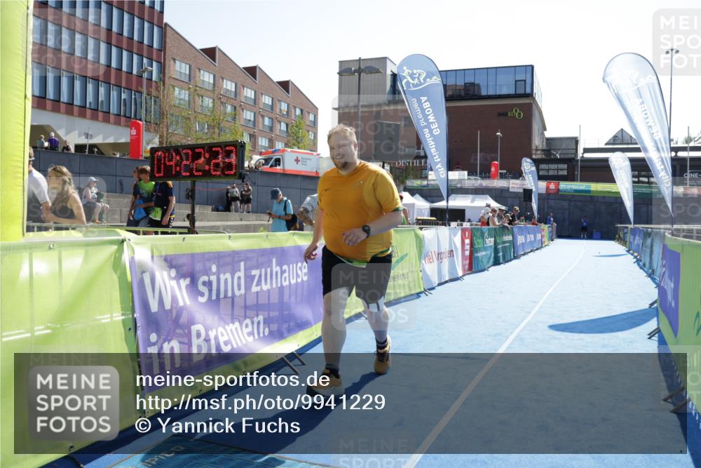 09.08.2026 - GEWOBA Citytriathlon Bremen Yannick Fuchs http://msf.ph/oto/9941229 09.08.2026 15:48:46 Ziel 166 meine-sportfotos.de