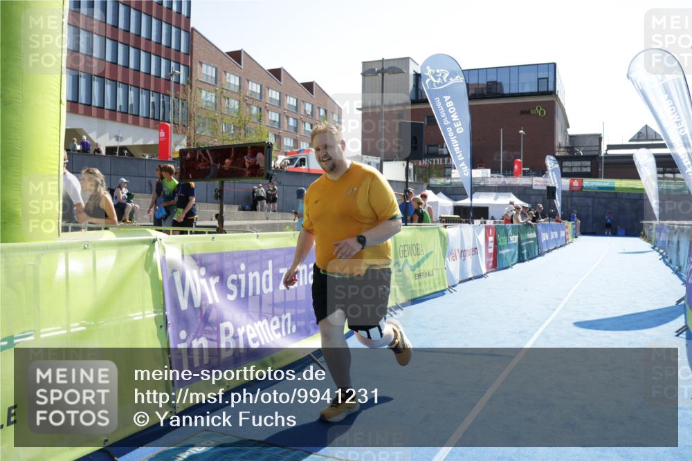 09.08.2026 - GEWOBA Citytriathlon Bremen Yannick Fuchs http://msf.ph/oto/9941231 09.08.2026 15:48:47 Ziel 166 meine-sportfotos.de