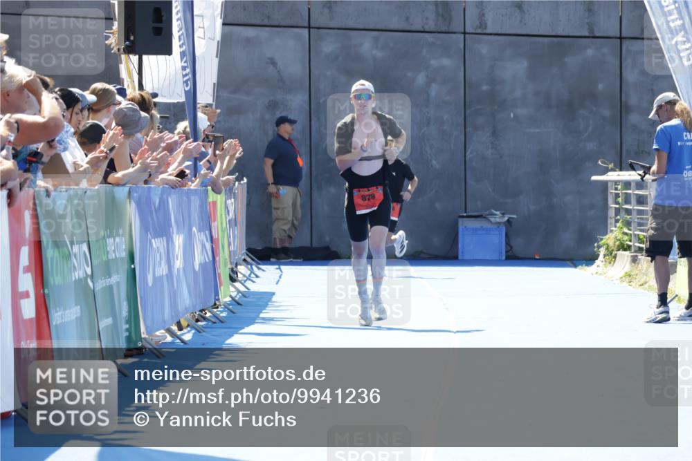 09.08.2026 - GEWOBA Citytriathlon Bremen Yannick Fuchs http://msf.ph/oto/9941236 09.08.2026 13:52:51 Ziel 878 meine-sportfotos.de