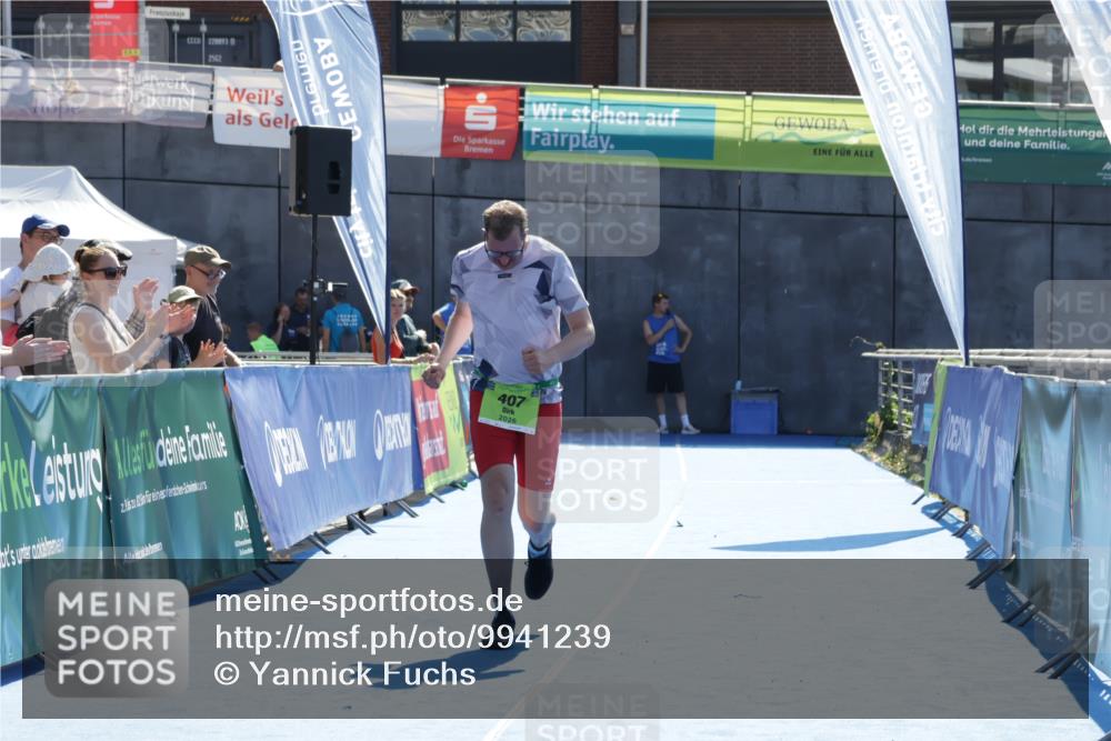 09.08.2026 - GEWOBA Citytriathlon Bremen Yannick Fuchs http://msf.ph/oto/9941239 09.08.2026 15:49:59 Ziel 407 meine-sportfotos.de