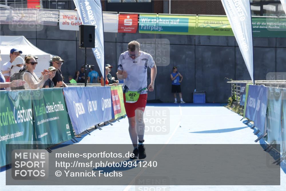 09.08.2026 - GEWOBA Citytriathlon Bremen Yannick Fuchs http://msf.ph/oto/9941240 09.08.2026 15:49:59 Ziel 407 meine-sportfotos.de