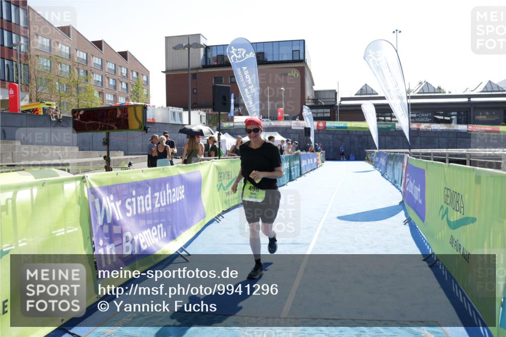 09.08.2026 - GEWOBA Citytriathlon Bremen Yannick Fuchs http://msf.ph/oto/9941296 09.08.2026 15:52:44 Ziel 498 meine-sportfotos.de