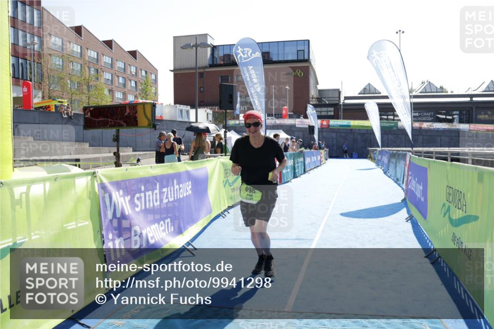 09.08.2026 - GEWOBA Citytriathlon Bremen Yannick Fuchs http://msf.ph/oto/9941298 09.08.2026 15:52:44 Ziel 498 meine-sportfotos.de