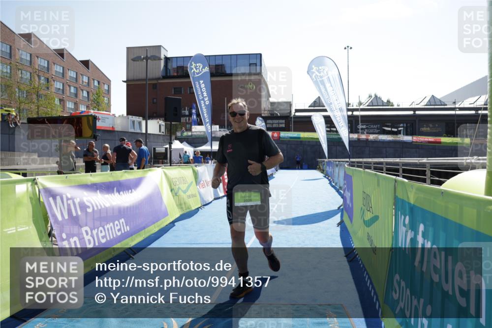 09.08.2026 - GEWOBA Citytriathlon Bremen Yannick Fuchs http://msf.ph/oto/9941357 09.08.2026 15:55:24 Ziel 427 meine-sportfotos.de