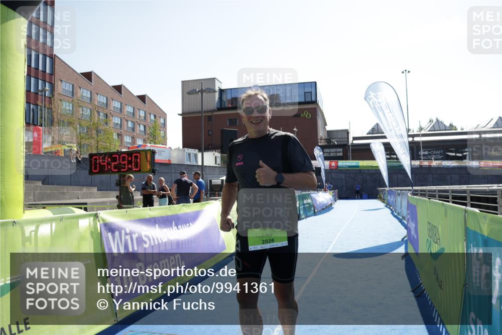 09.08.2026 - GEWOBA Citytriathlon Bremen Yannick Fuchs http://msf.ph/oto/9941361 09.08.2026 15:55:25 Ziel 427 meine-sportfotos.de