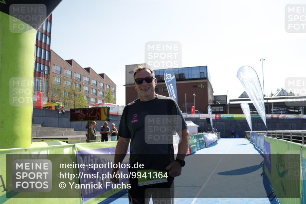 09.08.2026 - GEWOBA Citytriathlon Bremen Yannick Fuchs http://msf.ph/oto/9941364 09.08.2026 15:55:25 Ziel 427 meine-sportfotos.de