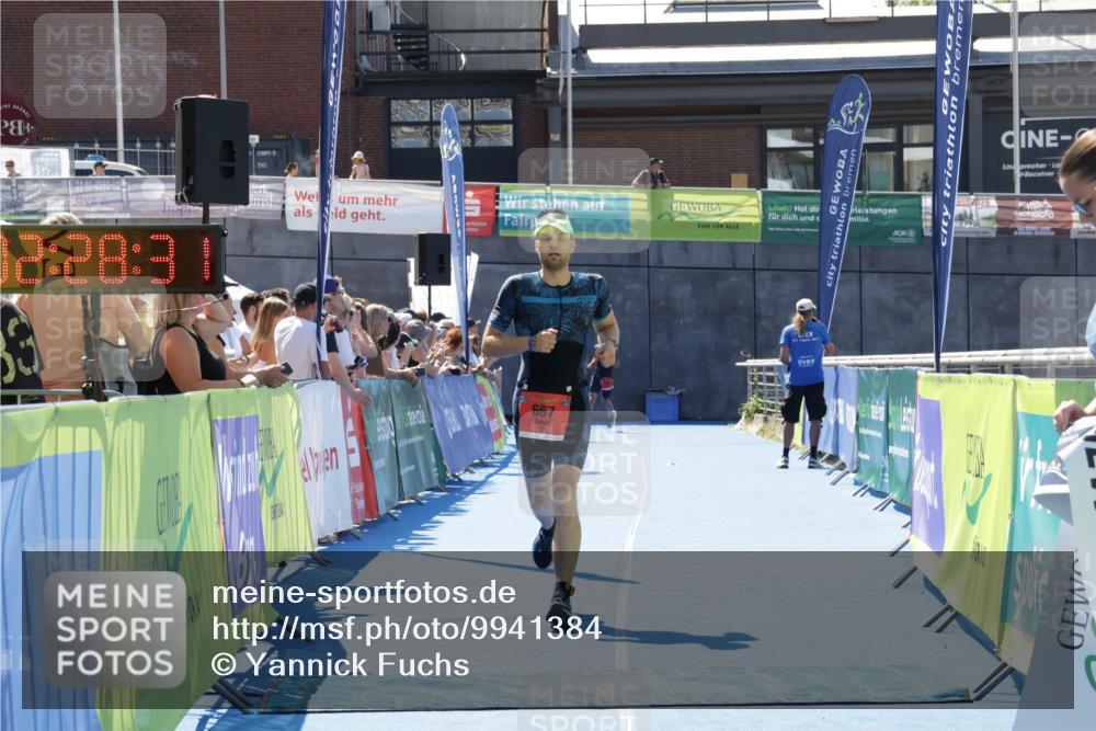 09.08.2026 - GEWOBA Citytriathlon Bremen Yannick Fuchs http://msf.ph/oto/9941384 09.08.2026 13:54:54 Ziel 667 meine-sportfotos.de