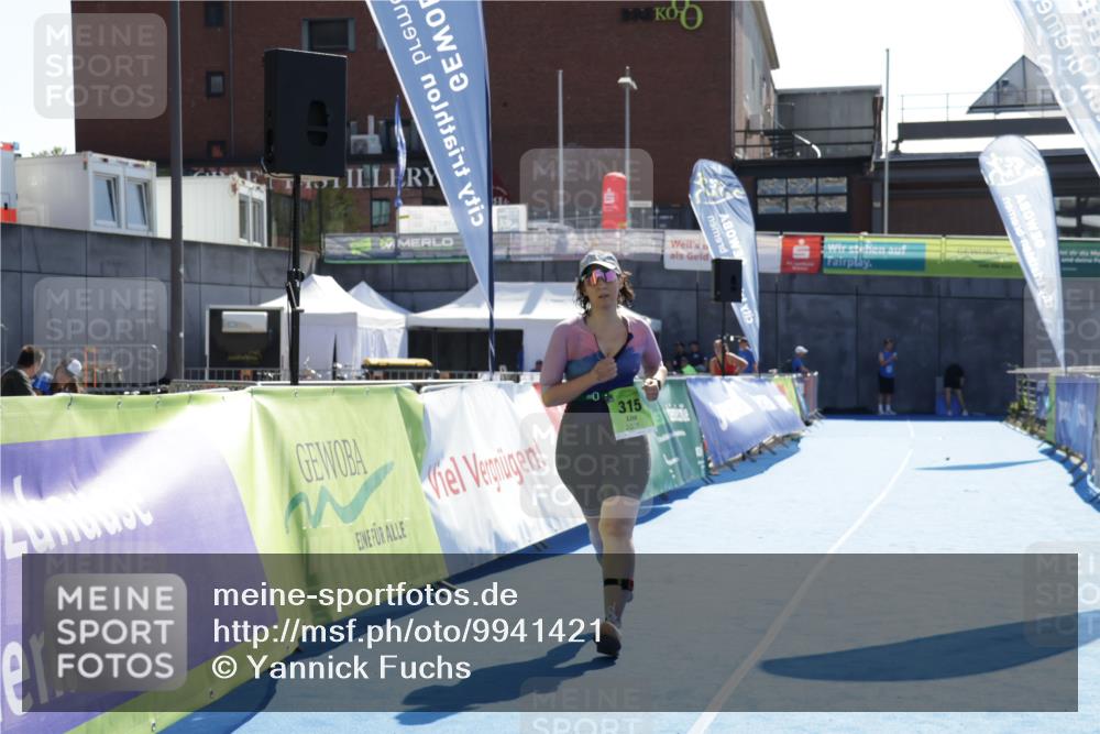 09.08.2026 - GEWOBA Citytriathlon Bremen Yannick Fuchs http://msf.ph/oto/9941421 09.08.2026 15:58:12 Ziel 315 meine-sportfotos.de