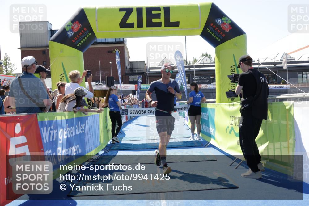 09.08.2026 - GEWOBA Citytriathlon Bremen Yannick Fuchs http://msf.ph/oto/9941425 09.08.2026 13:55:07 Ziel 705, 1004, 1004 meine-sportfotos.de