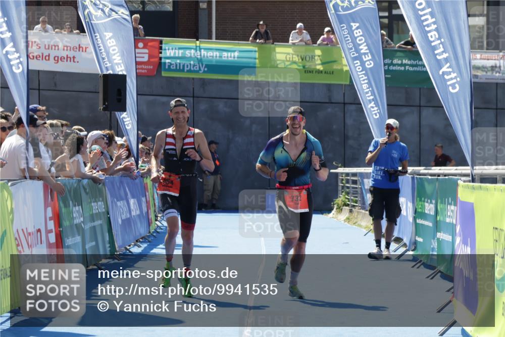 09.08.2026 - GEWOBA Citytriathlon Bremen Yannick Fuchs http://msf.ph/oto/9941535 09.08.2026 13:57:43 Ziel 732, 854 meine-sportfotos.de