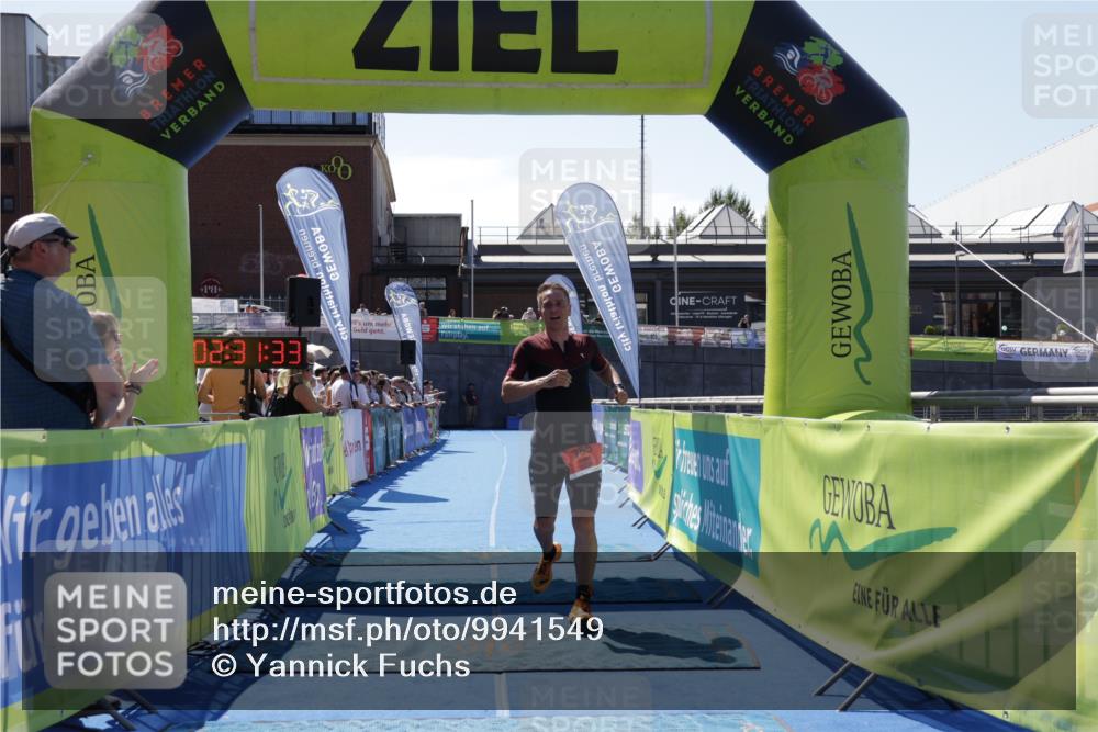 09.08.2026 - GEWOBA Citytriathlon Bremen Yannick Fuchs http://msf.ph/oto/9941549 09.08.2026 13:57:56 Ziel 755 meine-sportfotos.de