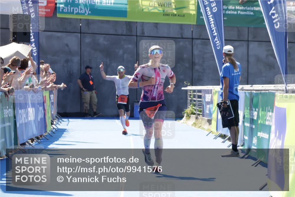 09.08.2026 - GEWOBA Citytriathlon Bremen Yannick Fuchs http://msf.ph/oto/9941576 09.08.2026 13:58:54 Ziel 955 meine-sportfotos.de