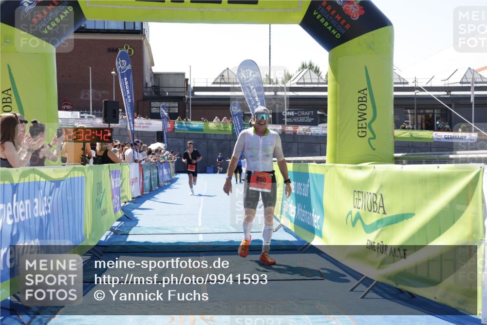 09.08.2026 - GEWOBA Citytriathlon Bremen Yannick Fuchs http://msf.ph/oto/9941593 09.08.2026 13:59:05 Ziel 696, 850 meine-sportfotos.de