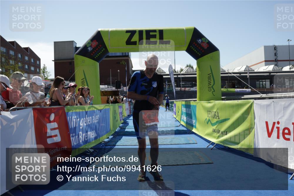 09.08.2026 - GEWOBA Citytriathlon Bremen Yannick Fuchs http://msf.ph/oto/9941626 09.08.2026 13:59:40 Ziel 821 meine-sportfotos.de