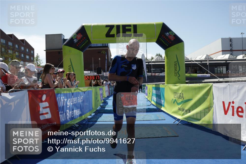 09.08.2026 - GEWOBA Citytriathlon Bremen Yannick Fuchs http://msf.ph/oto/9941627 09.08.2026 13:59:40 Ziel 821 meine-sportfotos.de