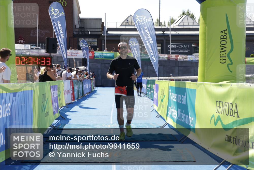 09.08.2026 - GEWOBA Citytriathlon Bremen Yannick Fuchs http://msf.ph/oto/9941659 09.08.2026 14:00:56 Ziel 588, 700 meine-sportfotos.de