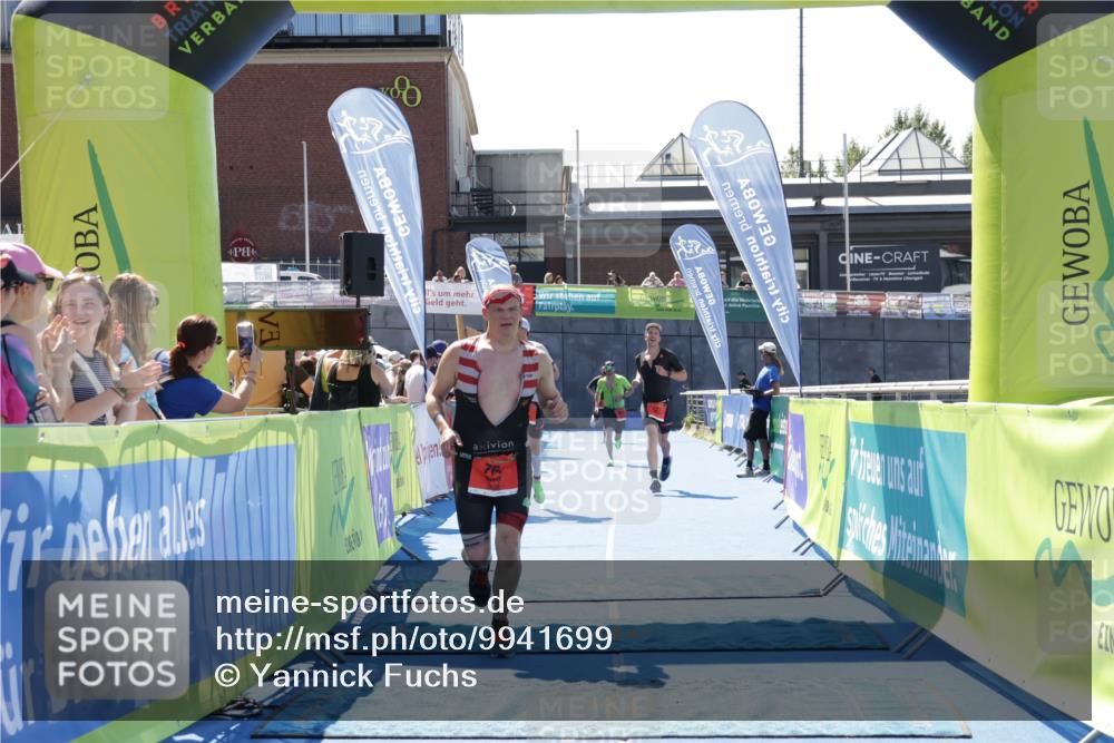 09.08.2026 - GEWOBA Citytriathlon Bremen Yannick Fuchs http://msf.ph/oto/9941699 09.08.2026 14:01:24 Ziel 723, 761, 777, 801 meine-sportfotos.de