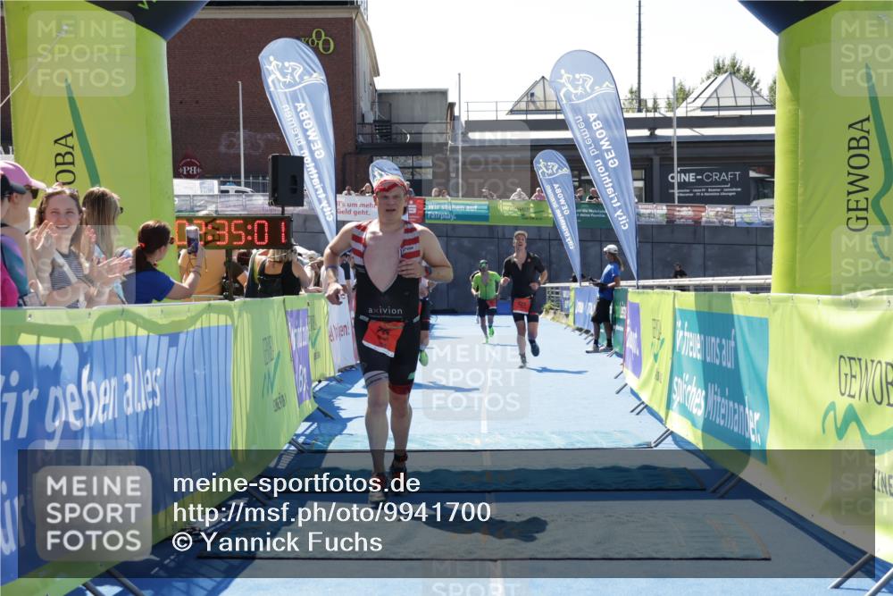 09.08.2026 - GEWOBA Citytriathlon Bremen Yannick Fuchs http://msf.ph/oto/9941700 09.08.2026 14:01:24 Ziel 723, 761, 777, 801 meine-sportfotos.de