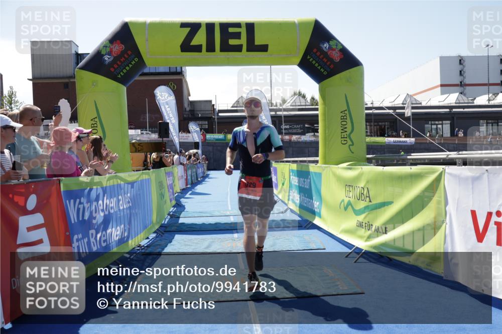 09.08.2026 - GEWOBA Citytriathlon Bremen Yannick Fuchs http://msf.ph/oto/9941783 09.08.2026 14:02:33 Ziel 629 meine-sportfotos.de