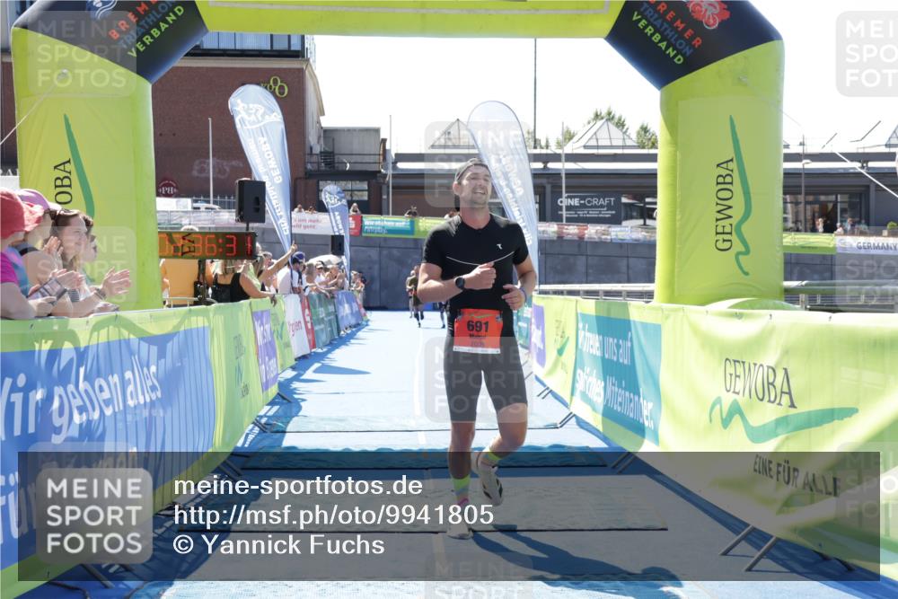 09.08.2026 - GEWOBA Citytriathlon Bremen Yannick Fuchs http://msf.ph/oto/9941805 09.08.2026 14:02:54 Ziel 569, 691 meine-sportfotos.de