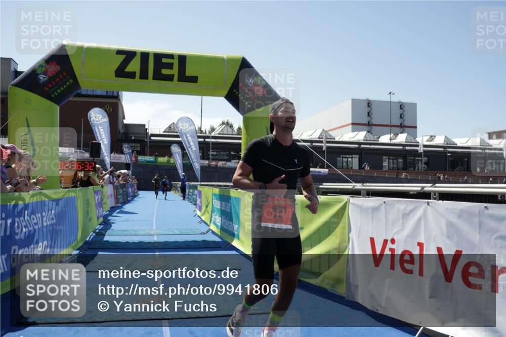 09.08.2026 - GEWOBA Citytriathlon Bremen Yannick Fuchs http://msf.ph/oto/9941806 09.08.2026 14:02:55 Ziel 569, 612, 691 meine-sportfotos.de
