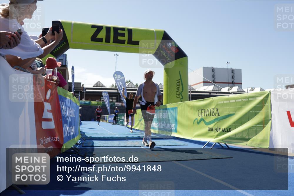 09.08.2026 - GEWOBA Citytriathlon Bremen Yannick Fuchs http://msf.ph/oto/9941848 09.08.2026 14:04:39 Ziel 575, 746, 831 meine-sportfotos.de