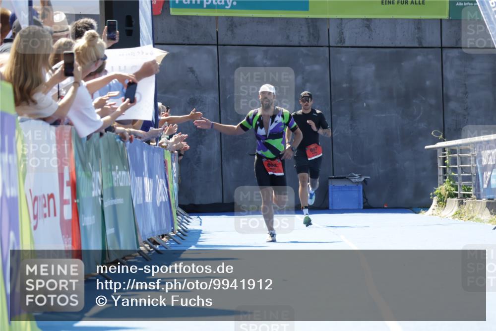 09.08.2026 - GEWOBA Citytriathlon Bremen Yannick Fuchs http://msf.ph/oto/9941912 09.08.2026 14:06:39 Ziel  meine-sportfotos.de