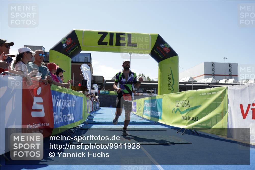 09.08.2026 - GEWOBA Citytriathlon Bremen Yannick Fuchs http://msf.ph/oto/9941928 09.08.2026 14:06:46 Ziel 632, 697 meine-sportfotos.de