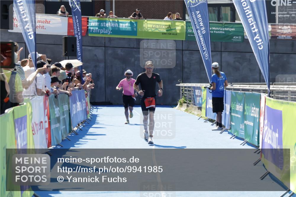 09.08.2026 - GEWOBA Citytriathlon Bremen Yannick Fuchs http://msf.ph/oto/9941985 09.08.2026 14:08:13 Ziel 793 meine-sportfotos.de