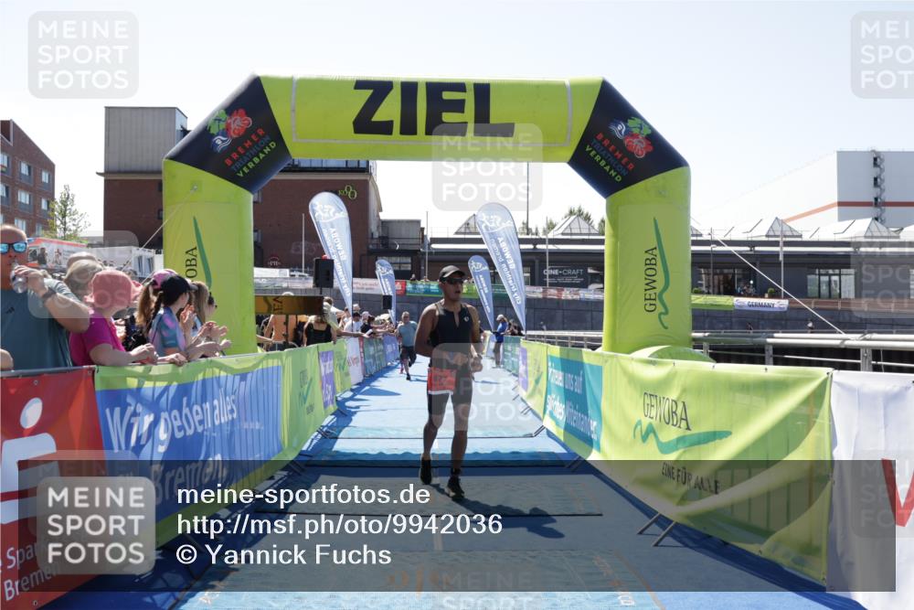 09.08.2026 - GEWOBA Citytriathlon Bremen Yannick Fuchs http://msf.ph/oto/9942036 09.08.2026 14:08:50 Ziel 677, 924, 1137 meine-sportfotos.de