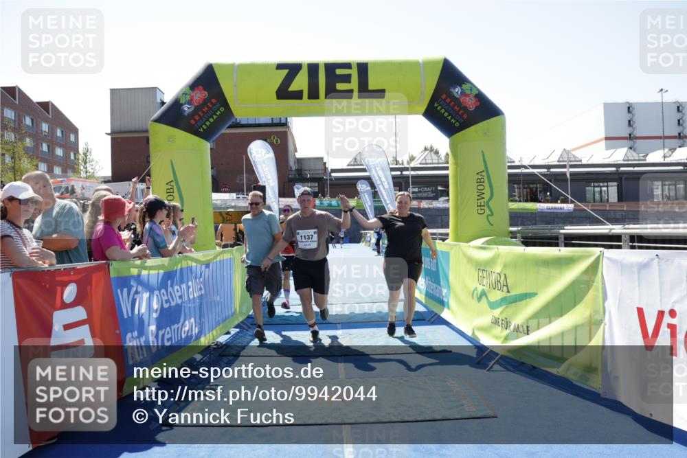09.08.2026 - GEWOBA Citytriathlon Bremen Yannick Fuchs http://msf.ph/oto/9942044 09.08.2026 14:08:53 Ziel 677, 924, 1137 meine-sportfotos.de