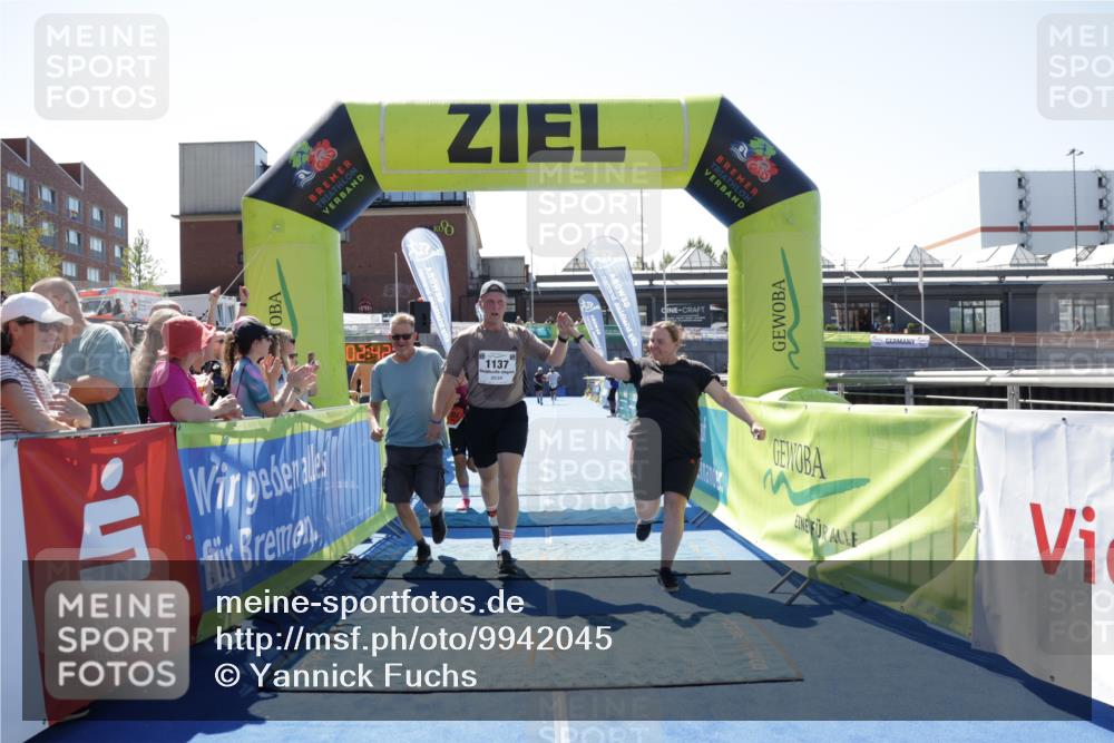 09.08.2026 - GEWOBA Citytriathlon Bremen Yannick Fuchs http://msf.ph/oto/9942045 09.08.2026 14:08:53 Ziel 677, 924, 1137 meine-sportfotos.de