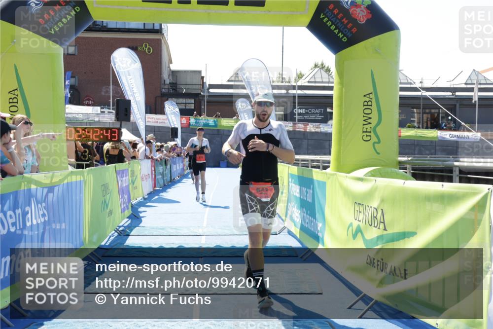 09.08.2026 - GEWOBA Citytriathlon Bremen Yannick Fuchs http://msf.ph/oto/9942071 09.08.2026 14:09:06 Ziel 647, 879, 1111 meine-sportfotos.de