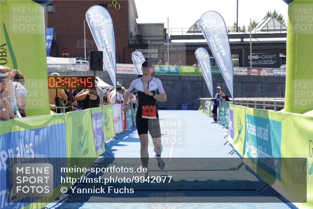 09.08.2026 - GEWOBA Citytriathlon Bremen Yannick Fuchs http://msf.ph/oto/9942077 09.08.2026 14:09:08 Ziel 643, 647, 879 meine-sportfotos.de