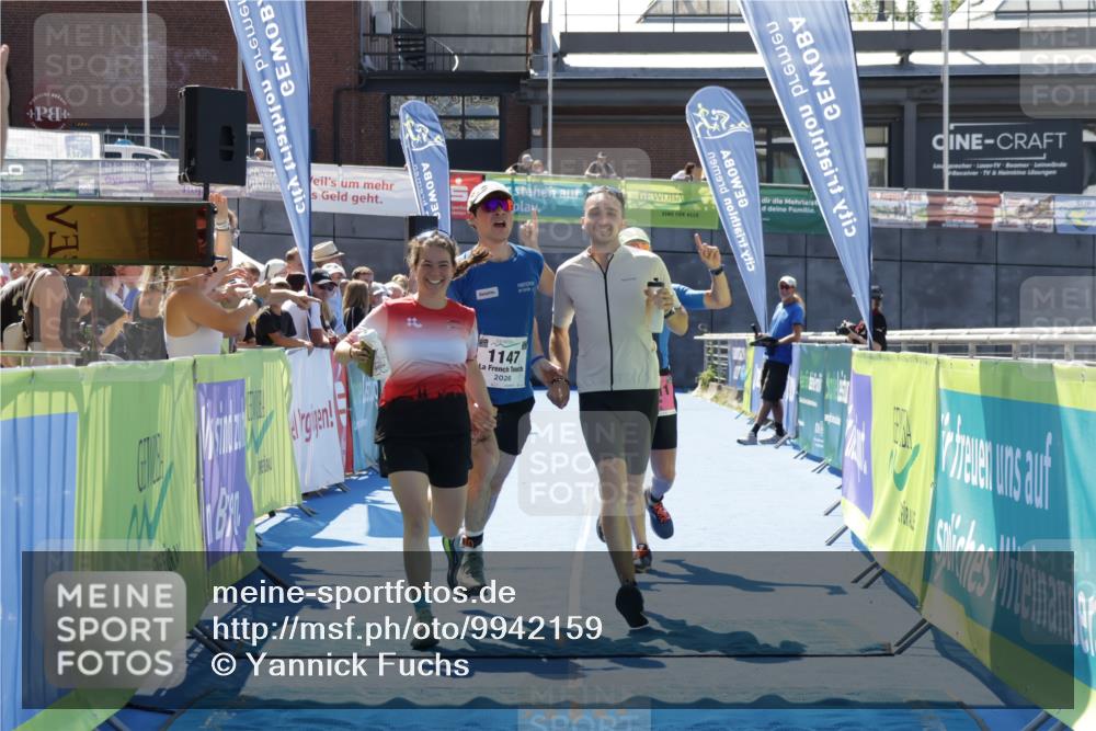 09.08.2026 - GEWOBA Citytriathlon Bremen Yannick Fuchs http://msf.ph/oto/9942159 09.08.2026 14:10:41 Ziel 707, 1011, 1011, 1147 meine-sportfotos.de
