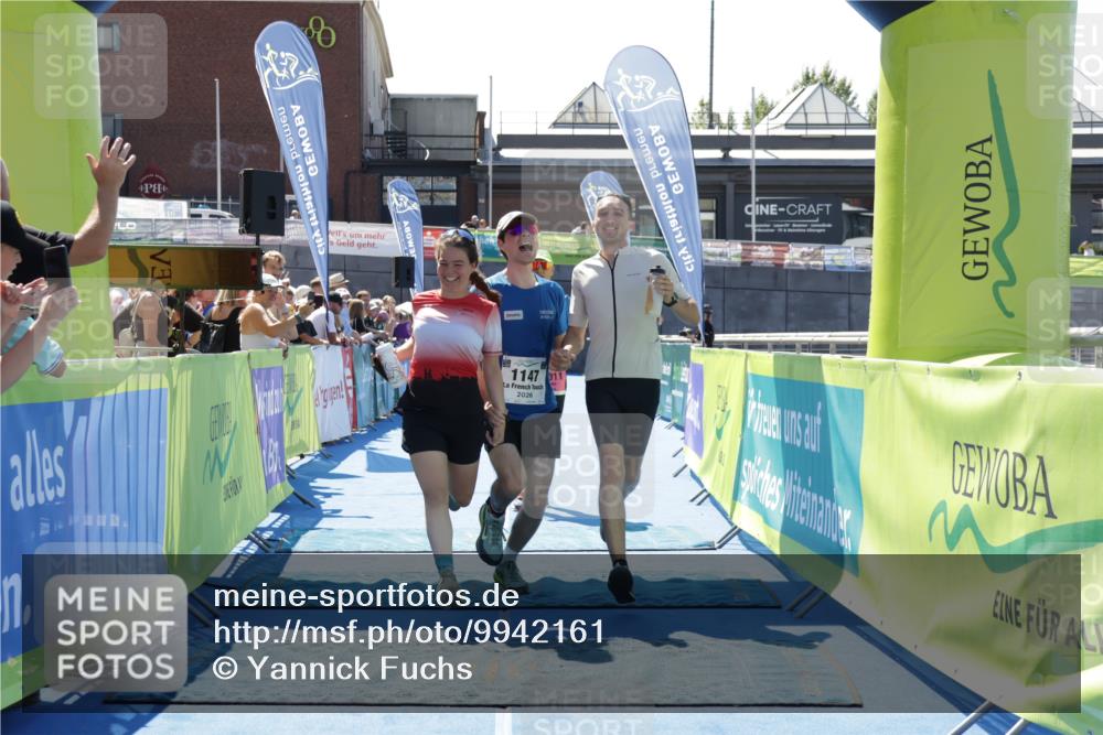 09.08.2026 - GEWOBA Citytriathlon Bremen Yannick Fuchs http://msf.ph/oto/9942161 09.08.2026 14:10:42 Ziel 707, 1011, 1011, 1147 meine-sportfotos.de