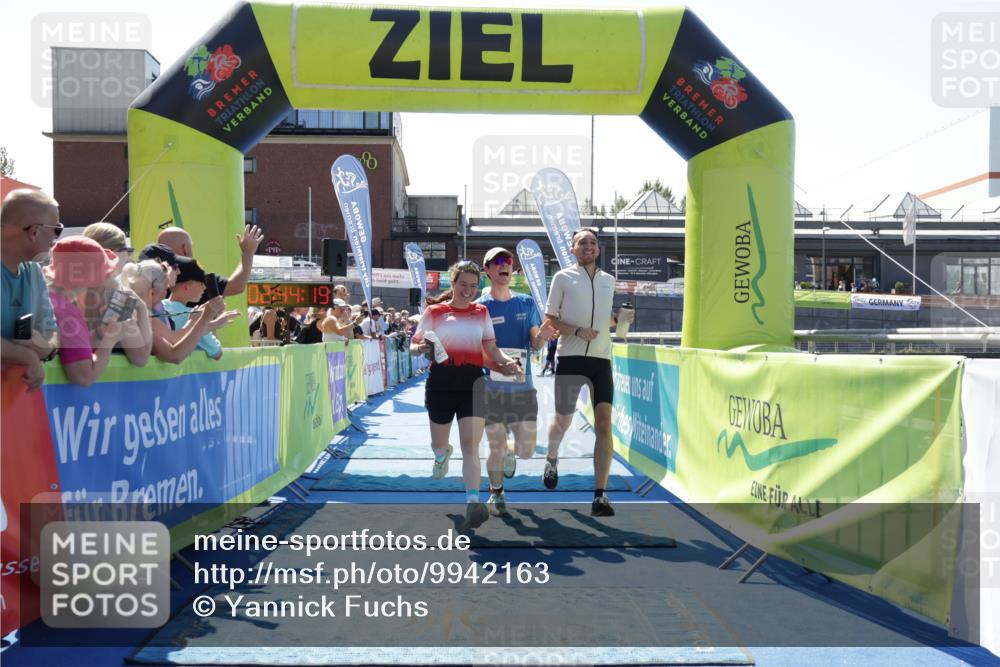 09.08.2026 - GEWOBA Citytriathlon Bremen Yannick Fuchs http://msf.ph/oto/9942163 09.08.2026 14:10:42 Ziel 707, 1011, 1011, 1147 meine-sportfotos.de