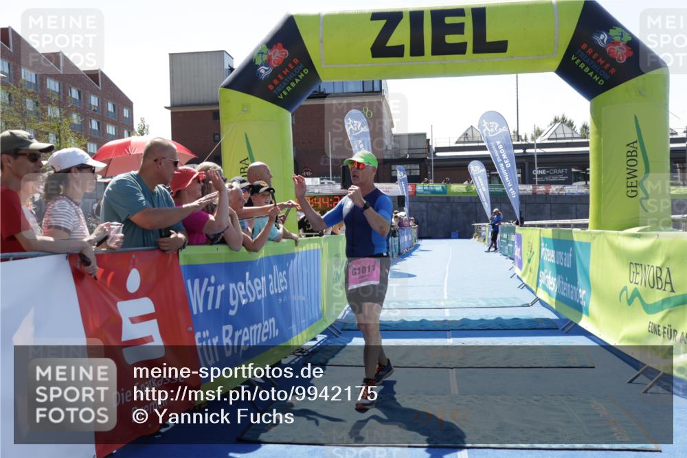 09.08.2026 - GEWOBA Citytriathlon Bremen Yannick Fuchs http://msf.ph/oto/9942175 09.08.2026 14:10:46 Ziel 1011, 1011, 1147 meine-sportfotos.de